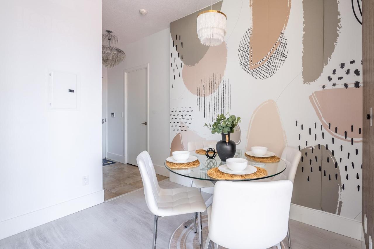 Luxury Suite With Private Patio In Downtown Toronto Exterior photo