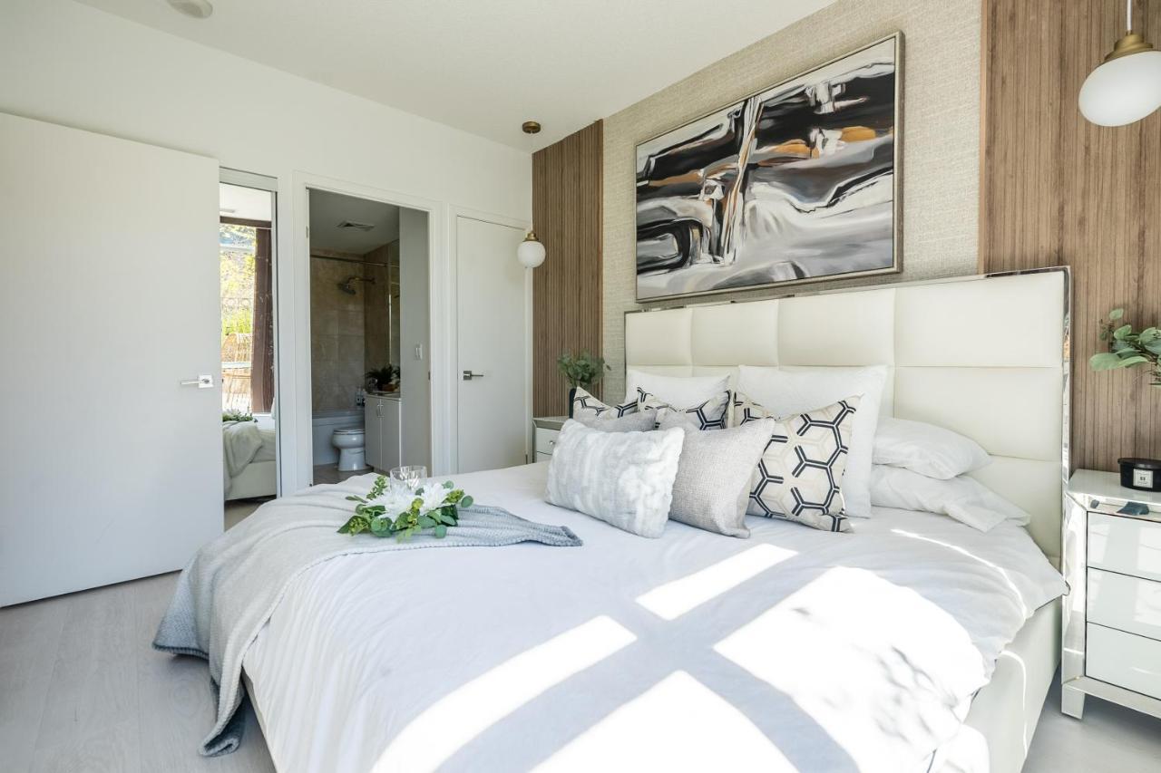 Luxury Suite With Private Patio In Downtown Toronto Exterior photo